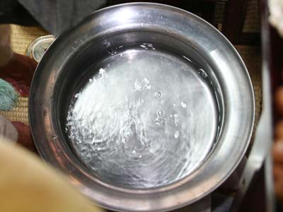 손을 씻기 위해 물을 담는 그릇으로 사용하는 관분(안동 이우당 불천위제)